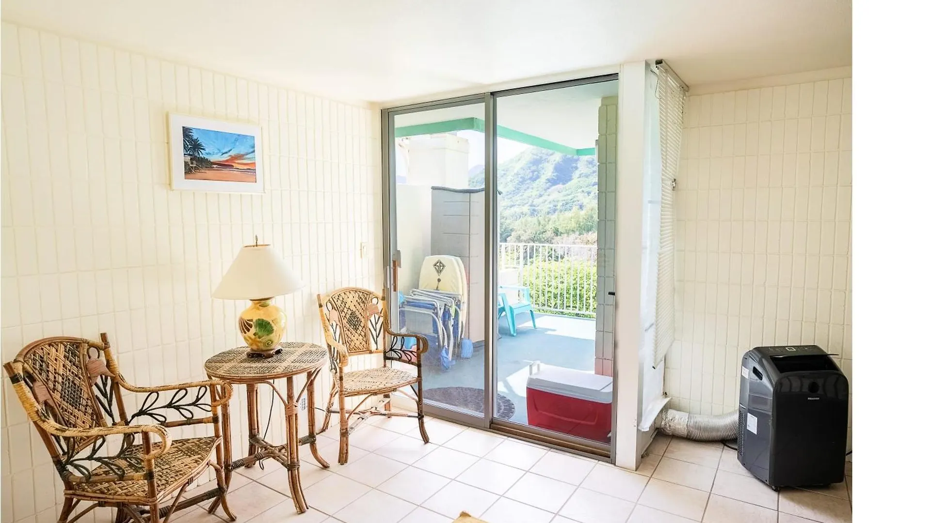 Beachfront Penthouse W Views & A C Laie